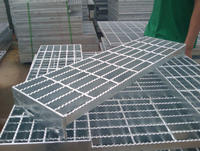 Grille de drainage en acier pressé galvanisé au manganèse pour plateforme, à charge théorique