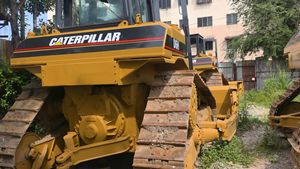 Bouteur CAT D6H original d'occasion, 4000 heures, 2020 ans, bon état, bien entretenu, garantie de 6 mois, CATD4C CATD5K CATD5M CATD6R - Product Image 2