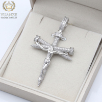 Vente en gros de pendentifs de style hip-hop, bagues personnalisées pour hommes et femmes, cadeaux pour les fêtes, les anniversaires, les anniversaires de mariage et Noël