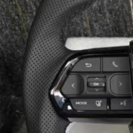 Volante de Fibra de Carbono para <span class=keywords><strong>Toyota</strong></span> Corolla GR86 Prado Camry <span class=keywords><strong>GT86</strong></span> LC300 FJ Cruiser LC70 LC200 LC250 GR - Product Image 3