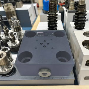 Bloc de commande hydraulique 2 voies série LFA LFA50KWA-6XB/A12P12, état neuf, pour le contrôle de la pression et du débit - Product Image 2