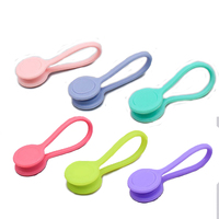 Organisateurs en silicone à couverture complète avec aimants super puissants Attaches de câble magnétiques réutilisables en silicone