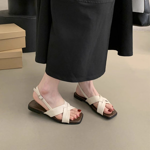 Nouvelles sandales d'été plates à plateforme, style féerique, en cuir tressé croisé avec boucle, semelle en caoutchouc - Product Image 4