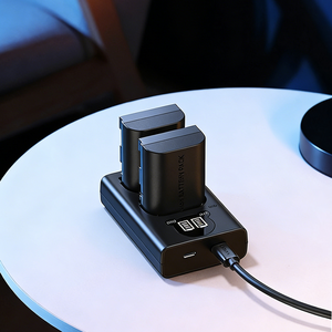 แบตเตอรี่กล้อง UGREEN LP-E6NH 2320mAh แบบชาร์จได้ สำหรับกล้อง Canon EOS R5/R6/R7/5D4/6D2/90D/80D พร้อมพอร์ตชาร์จ Type-C - Product Image 5