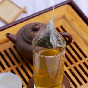 Suppléments de désintoxication au thé vert brûle-graisse OEM chinois pour solution de perte de poids pour femmes dans un sachet de thé filtré - Product Image 6