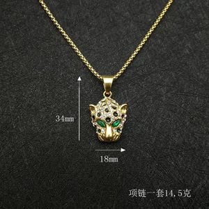 Pendentif tête de léopard en acier inoxydable avec yeux rouges, verts et bleus, plaqué or, breloque thématique pour collier, cadeau - Product Image 2