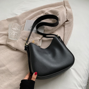 Sacs à main à bandoulière pour dames de créateur en cuir Pu à la mode Marque tendance Sacs à main avec étiquette personnalisée Quincaillerie de qualité supérieure pour femmes - Product Image 4
