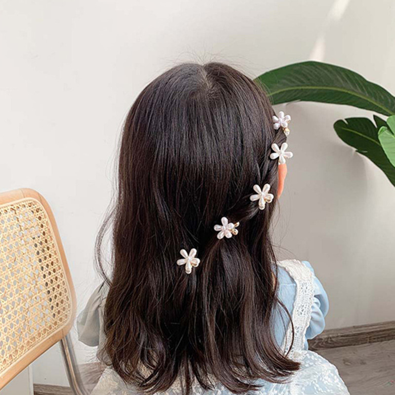 Chic mini perle capelli artiglio Clip Pin Barrettes per le donne fiore capelli granchio Clip dolce forcine copricapo ragazze accessori per capelli