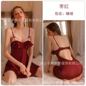 Nouvelle nuisette/pyjama sexy Qianxiu pour femme, ensemble de vêtements de nuit séduisant en soie glacée style français, dropshipping et - Product Image 1