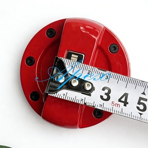 Tapa de Tanque de Combustible Roja Personalizada de ABS de 6.9 cm para Camioneta Hiace KDH200, Tapa Universal para Tanque de Gasolina con Logotipo Decorativo - Product Image 6