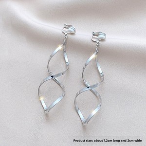 Koreanische Mode-Ohrringe aus Legierung mit Quasten, nicht durchstochend, Nischen-Design, High-End, feenhafter Waldstil - Product Image 3