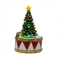 Moderne Bunte Weihnachtsbaum-LED-Trommel mit Musik & Animiertem Zug Innendekoration für Wohnzimmer-Geschenkidee (Polyresin+Kunststoff)