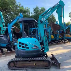 Excavatrice Kobelco SK30 d'occasion, modèle 2015, moteur Yanmar et pompe Doosan, poids opérationnel de 3 tonnes, fabriquée au Japon - Product Image 1