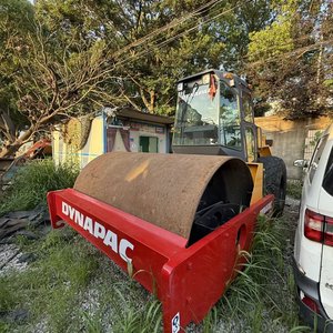 Les composants de base de la machine à rouleaux vibrants DYNAPAC CA25D utilisés haute performance incluent le Offre Spéciale du moteur à Shanghai - Product Image 4