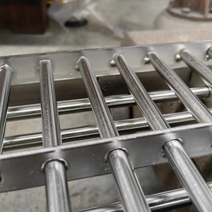 Industriële loopplaat geperforeerde plaat gepolijste fabrieksmatig geverfde verzinkte stalen rooster duurzaam anti-corrosie - Product Image 5