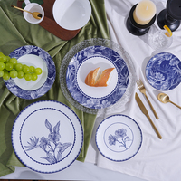 Assiettes rondes en céramique de luxe, bleu nordique et blanc, vaisselle en porcelaine à fleurs, ensemble d'assiettes à dîner, vaisselle en céramique pour mariage