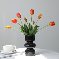 Bouquet de 5 fleurs artificielles en PVC souple en forme de tulipe pour mariage, décoration intérieure, e-commerce transfrontalier
