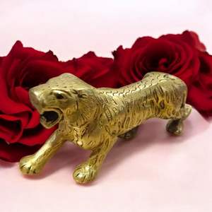 Sculpture de tigre en laiton Sculpture en métal personnalisée sculpture moderne en porcelaine - Product Image 2