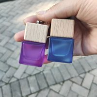 Recyclable 8ml givré violet vide luxe classique suspendu verre voiture désodorisant huile essentielle parfum voiture diffuseur bouteille