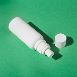 Ensemble de flacons cosmétiques en verre et plastique vides, pots à crème rechargeables, flacons pompe et vaporisateurs pour emballages de soins de la peau, fabriqués en Chine - Product Image 4