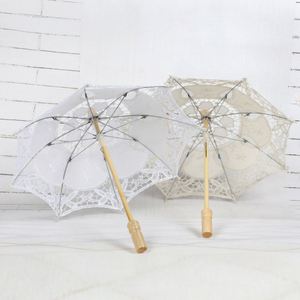 Parasol en dentelle blanc pour mariage, fabriqué en Chine, idéal pour la mariée - Product Image 3