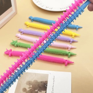 Bracelet extensible en forme de vertèbre de dinosaure ou de requin, jouet sensoriel fantaisie en TPR, jouet anti-stress, vente en gros pour enfants - Product Image 6