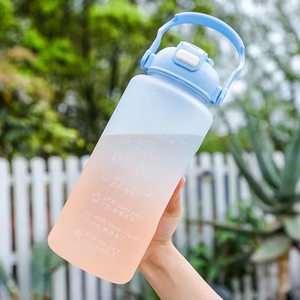 Bouteille d'eau en plastique grande capacité pour sports de plein air, portable, avec marqueur de temps, finition sablée, design original pour étudiants - Product Image 3
