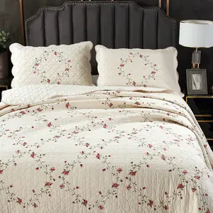Amerikan tarzı 3D çiçek nakış yüksek kaliteli nevresim takımı dekoratif yatak örtüleri Coverlet yastık kılıfları üç adet Set