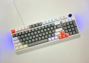 คีย์บอร์ดเกมมิ่งแบบมีสาย 98 ปุ่ม ปรับแต่งได้ RGB พร้อมปุ่มรูปแบบภาษารัสเซีย สีเขียว คีย์บอร์ดแบบถอดเปลี่ยนสวิตช์ได้ - Product Image 2
