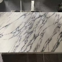 Italienischer Moderner Luxus-Couchtisch aus Weißem Eisjade-Grünem Marmor, Neues Design Basse Naturtische für Wohnzimmer, Polierte Hoteltische
