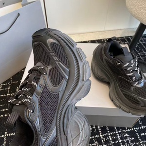 Zapatillas deportivas de diseño retro transpirables con amortiguación a la moda, zapatillas de fútbol para hombre con suela gruesa para caminar - Product Image 6