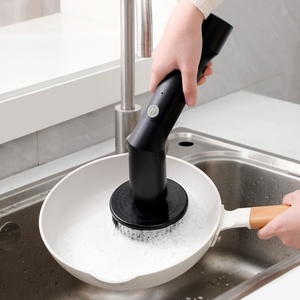 Wasserdichte, ausziehbare Reinigungsstange mit automatisch rotierender, kabelloser elektrischer Reinigungsbürste für Fenster, Fliesen, Wände und Duschen. - Product Image 2