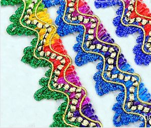 Tende Vintage a Onde all'Ingrosso, Pizzo Etnico per Abbigliamento e Accessori, Pizzo Colorato a Triangolo Dorato 100% Poliestere Ecologico - Product Image 4