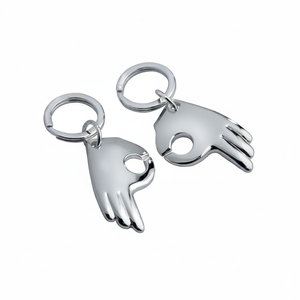 Portachiavi in PVC con Logo Personalizzato "OK" Abbinato a Modello in Metallo Numero di Serie PVC - Product Image 2