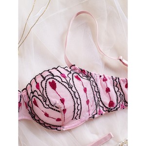 Ensemble de soutien-gorge brodé en forme de cœur, dentelle sensuelle, ensemble de lingerie transparente séduisante et alléchante. - Product Image 4