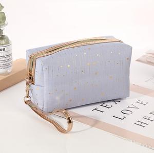 Nuovo stile doratura stelle Make up borse impermeabili Glitter custodia cosmetica grande capacità borse da viaggio con fascia in vita borsa a mano - Product Image 4