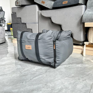 Toptan PU Evcil Hayvan Araba Koltuğu Yükseltici Yatak Köpek Araba Koltuğu Yatağı Özelleştirilmiş LOGO Lüks Köpek Yatakları Güvenlik Tokalı Evcil Hayvan Araba Koltuğu - Product Image 4