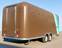 Fiberglass dubbelassige foodtrailer met dubbele service ramen, mobiele fruit- en sapkraam, gereserveerde ruimte voor sapcentrifuge.