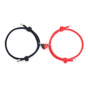卸売 シンプル ギフト ファッション マグネット レッド ブレイド ロープ ブレスレット トレンディ カラフル マグネット ハート チャーム ブレスレット カップル向け - Product Image 1