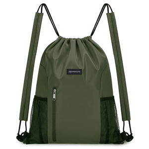 Sac à dos de sport avec cordon de serrage, poches latérales en filet et bretelles réglables, sac de sport imperméable pour adultes et enfants - Product Image 1