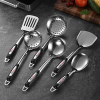 Perlengkapan Dapur Stainless Steel Set Peralatan Masak Tujuh Buah Termasuk Spatula, Sendok, Sendok Sup, Saringan, Peralatan Rumah Tangga