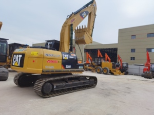 รถขุดตีนตะขาบ CAT 320D มือสอง สภาพเดิม พร้อมบุ้งกี๋ขุด ขายสำหรับงานก่อสร้าง - Product Image 2