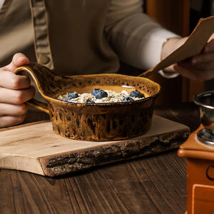 Tazón de Cerámica Chaozhou de 401-500 ml, Hecho a Mano, Estilo Bohemio, con Estampado de Leopardo, Tazón para Ensalada con Dos Asas para Uso Doméstico - Product Image 1