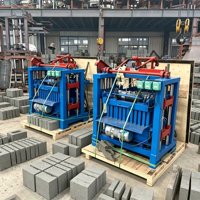 Machine à briques de ciment entièrement automatique de type 4-35, machine à former des blocs de pavage utilisée sur les chantiers de construction résidentielle