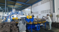 Machine de moulage par injection de PVC motorisée automatique pour la fabrication de semelles de pantoufles et de sandales