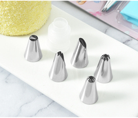Ensemble de 9 buses à crème en acier inoxydable avec embouts en acier inoxydable et sacs à pâtisserie en silicone rose