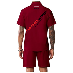 Ensemble été personnalisé avec logo sur mesure, chemise et short couleur bordeaux, tenue décontractée. - Product Image 4