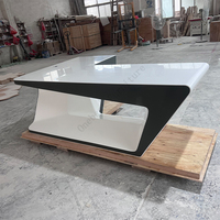 Bureau en forme de L Table d'ordinateur à domicile Design italien haut de gamme Bureau de direction en Corian et chaise d'invité