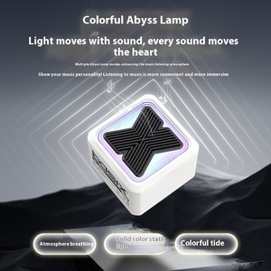 Cao Cấp <span class=keywords><strong>Mini</strong></span> <span class=keywords><strong>Bluetooth</strong></span> Loa Với 50Mm Trình Điều Khiển 360 ° Immersive Âm Thanh Đầy Màu Sắc Hiệu ứng Ánh Sáng Cho Cắm Trại Đi Bộ Đường Dài - Product Image 3