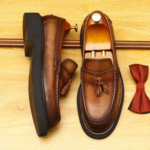 รองเท้าหนังผู้ชายสไตล์อังกฤษแบบสวม  งานแฮนด์เมดเย็บแบบ Goodyear  หนังม้า ระบายอากาศได้ดี น้ำหนักเบา  สำหรับฤดูใบไม้ร่วง  หรูหรา - Product Image 4
